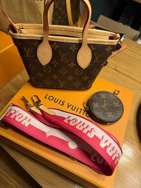 Louis Vuitton Neverfull BB